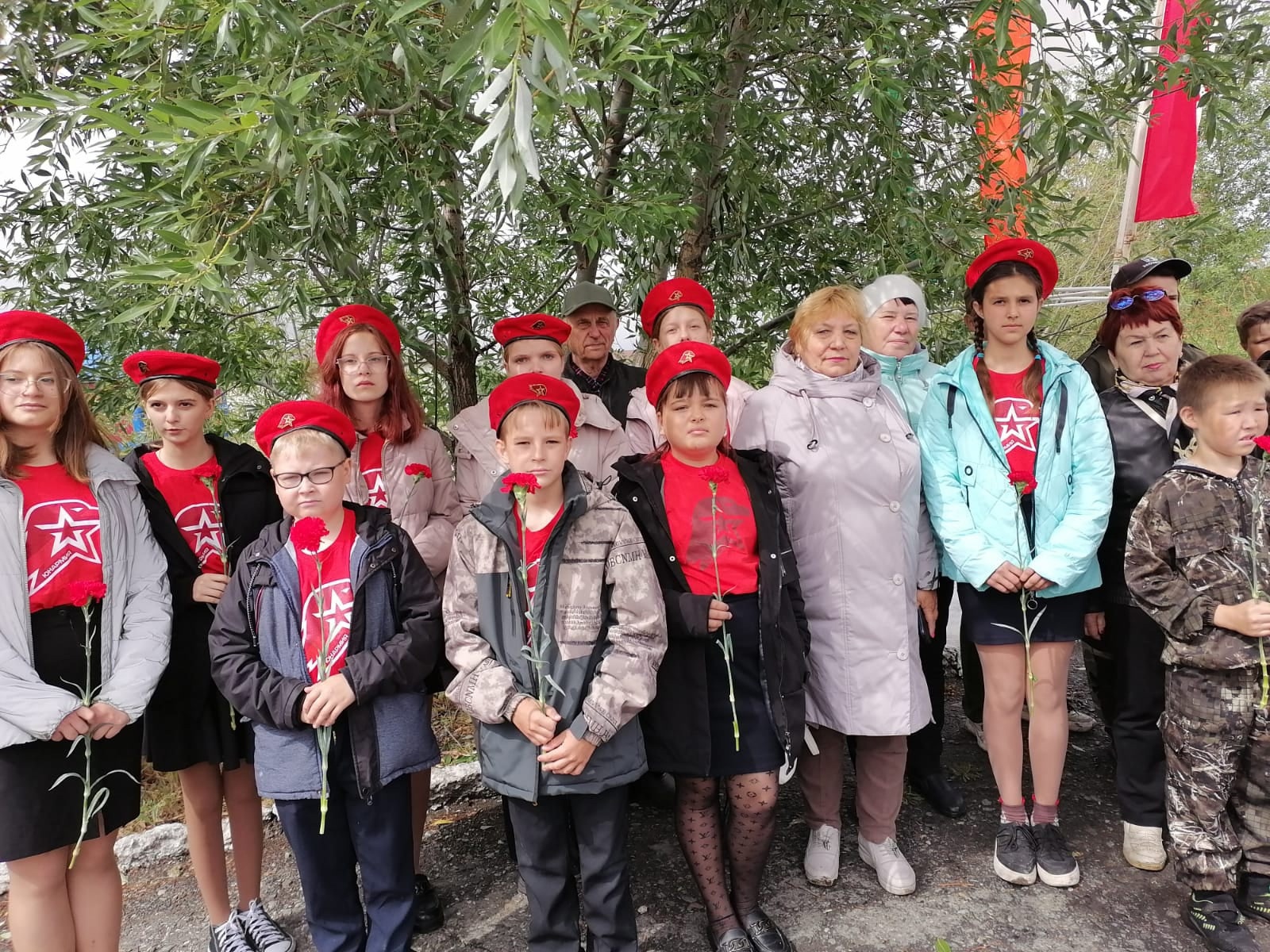 Митинг, посвящённый дню памяти и скорби в городском саду г. Макушино.